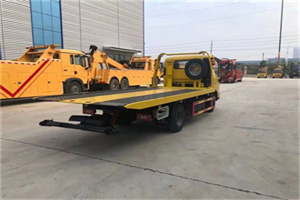 双江非事故拖车